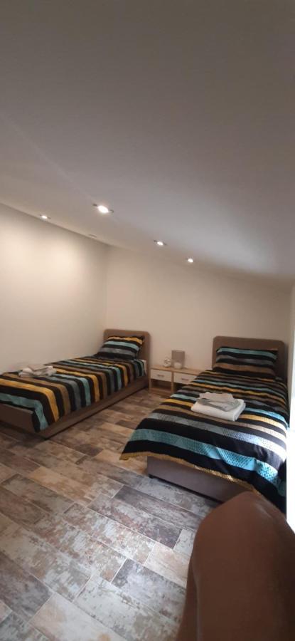 Apartmani Petar I Luka Bakar Exterior photo