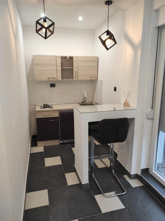 Apartmani Petar I Luka Bakar Exterior photo